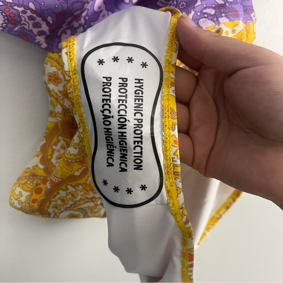 New Marina West asymmetrical cutout ruffle one piece swimsuit size small Upf 50+ - Picture 7 of 10